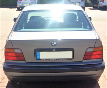 BMW-3er-E36-Lim-1995-Foto