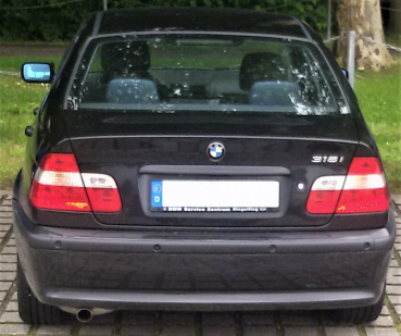 PKW-BMW-3er-E46-Lim-318i-Foto