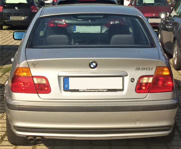 PKW-BMW-3er-E46-Lim-330i-Foto